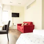 Le Fanciulle Di بومبيي